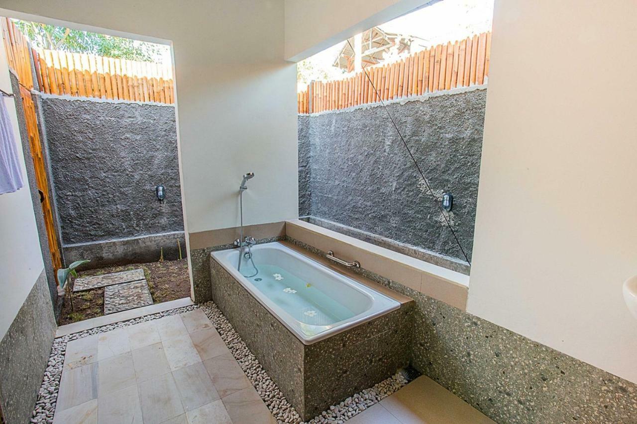 Ambengan Private Villas Toyapakeh Exterior photo